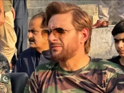 شاہد آفریدی کا عوام اور پاک فوج سے اظہار یکجہتی کیلئے لائن آف کنٹرول کا دورہ