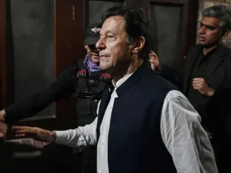 عمران خان کا ڈیڑھ سال میں 25 مرتبہ طبی چیک اپ ہوچکا ہے