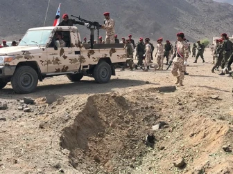 حوثیوں کا یمن کی سعودی نواز حکومت کے فوجیوں پر حملہ، 14 اہلکار ہلاک 