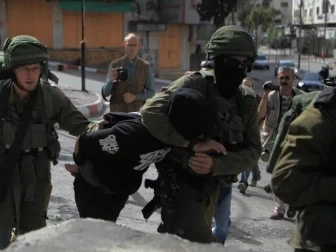 اسرائیلی جارحیت میں مسلسل اضافہ، مغربی کنارے میں 48 فلسطینیوں کو حراست میں لے لیا