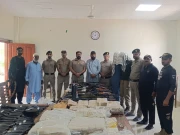 موٹروے پولیس کی بڑی کارروائی، درجنوں اسلحہ سمیت 2 ملزمان گرفتار