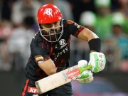 بی بی ایل میں شرمناک لمحہ؛ سست بیٹنگ پر رضوان کو کپتان نے واپس بلالیا