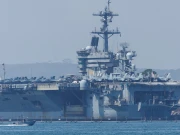 امریکی طیارہ بردار جہاز ابراہم لنکن مشرق وسطیٰ کی سمندری حدود میں داخل ہو گیا