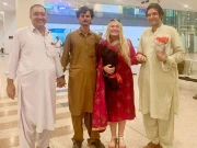 دیر کے نوجوان کی محبت امریکی لڑکی کو پاکستان کھینچ لائی، ویڈیو سامنے آگئی