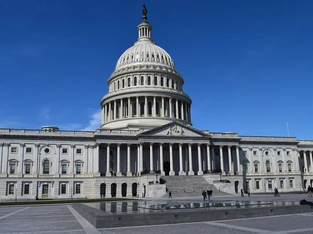 امریکی سینیٹ نے ایران کے خلاف مزید کارروائی کی راہ روک دی، اسرائیل سے متعلق بلز بھی ناکام