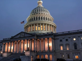 امریکی تاریخ کا طویل ترین شٹ ڈاؤن ختم، سینیٹ اور ایوان نمائندگان نے تاریخی بل منظور کر لیا