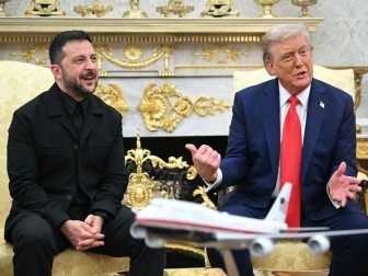 امریکی صدر نے یوکرینی ہم منصب کے لباس کی بھی تعریف کی