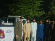 کمانڈو طرز کا یونیفارم پہن کرویگو ڈالے پر اسلحے کی نمائش کرنے والے گرفتار