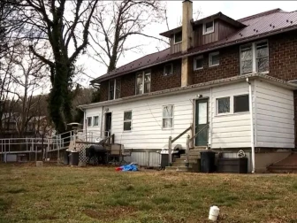 موبائل گیم کھیلنے سے منع کرنے پر بچے نے والد کو گولی مار کر قتل کر دیا