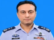 اسلام آباد: ایئرفورس کے بہادر گروپ کیپٹن عاصم خاتون کو بچاتے ہوئے شہید 
