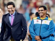 90 کی دہائی کا لونڈا؛ حفیظ کے بیان پر وقار یونس کا ردعمل آگیا