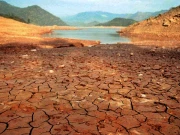 پاکستان میں پانی کا شدید بحران ہے ذخائر تیزی سے کم ہورہے ہیں، ایشیائی ترقیاتی بینک