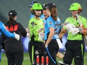 ویمنز بی بی ایل: بارش نے سڈنی تھنڈرز کو یقینی فتح سے محروم کردیا، امپائرز کے فیصلے پر تنازع