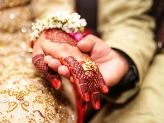 چائلڈ پروٹیکشن بیورو میں پرورش پانے والے 5 بچے رشتہ ازدواج میں منسلک