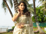 نورا فتیحی کی سالگرہ مداح  نے انوکھے انداز میں منا کر اداکارہ کو حیران کردیا