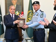 انسانی اسمگلنگ میں ملوث گروہ کی گرفتاری پر وزیراعظم کا ایف آئی اے اہلکاروں کو انعام