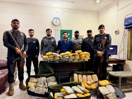 ایف بی آر نے 77 کارروائیوں میں ایک ارب 80 کروڑ روپے مالیت کی اسمگل شدہ اشیاء ضبط کرلیں