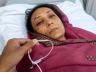 سانحہ کاہنہ؛ کیا پڑھائی کے دوران چھت پر کام ہو رہا تھا؟ خاتون ٹیچر کا اہم بیان سامنے آگیا