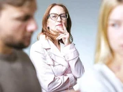 ’’آپ کو کیا تکلیف ہے۔۔۔؟‘‘