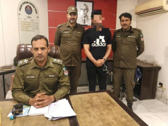 لاہور؛ خاتون کو ہراساں اور تشدد کرنے والا آئن لائن ٹیکسی کا ڈرائیور گرفتار