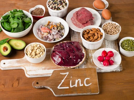 زنک کی کمی کیسے پوری کریں؟ کمزوری سے بیماریوں تک، مکمل رہنمائی