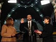 امریکا میں تاریخ رقم، قرآن پر حلف اٹھا کر زہران ممدانی نیویارک کے پہلے مسلم میئر بن گئے