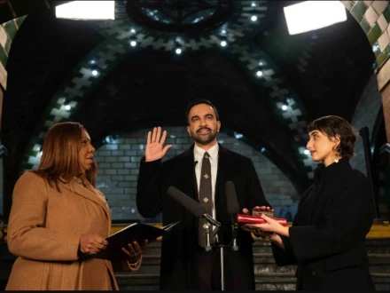 امریکا میں تاریخ رقم، قرآن پر حلف اٹھا کر زہران ممدانی نیویارک کے پہلے مسلم میئر بن گئے